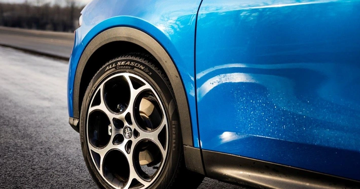 Image of How to Spot an All Season Tyre Easily