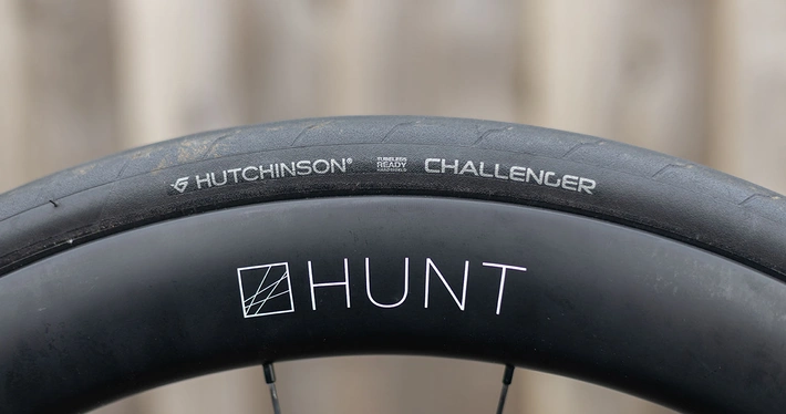Image of Hutchinson Challenger Road Tyre Review