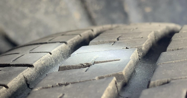 Image of What Causes Feathering on Tyres?