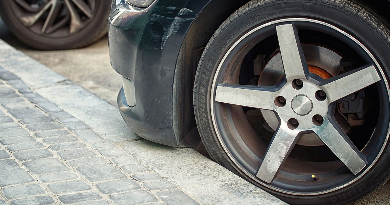 Image of How Bad Is the Damage to My Tyre If I Hit a Kerb?