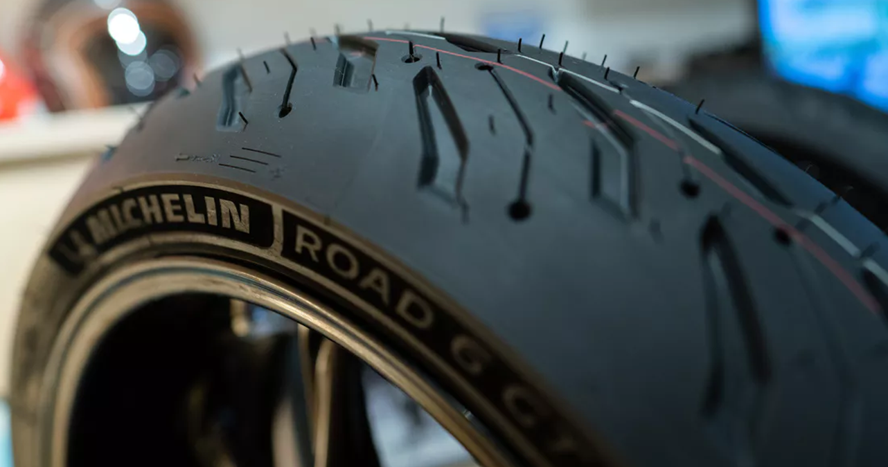 Image of Motorcycle Tyre Types: Sport vs Touring vs Off-Road