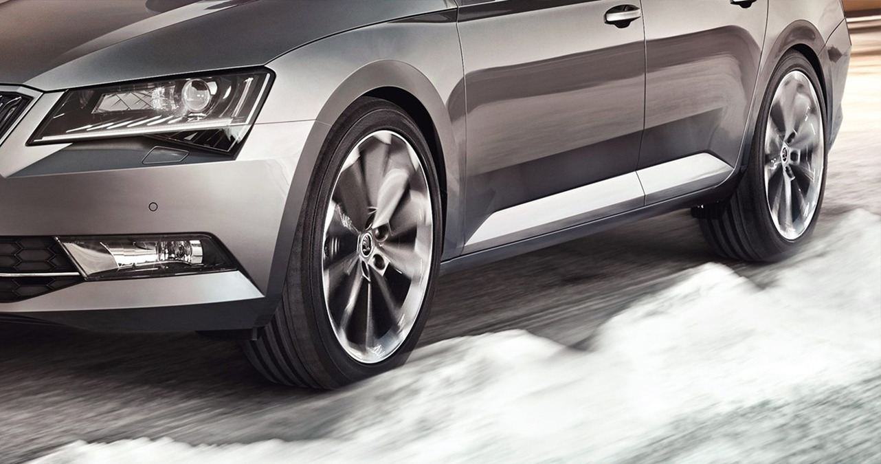 Image of Should You Swap Back Tyres to the Front – Rotation Guide