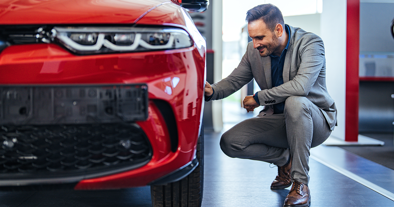 Image of What Is a Tyre Kicker? Meaning & Origin Explained